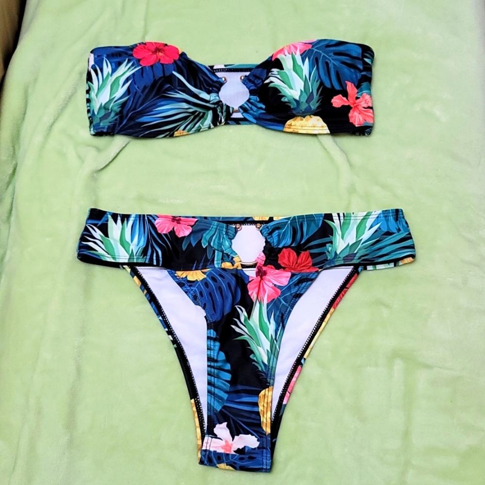 Flowered Bikini Set